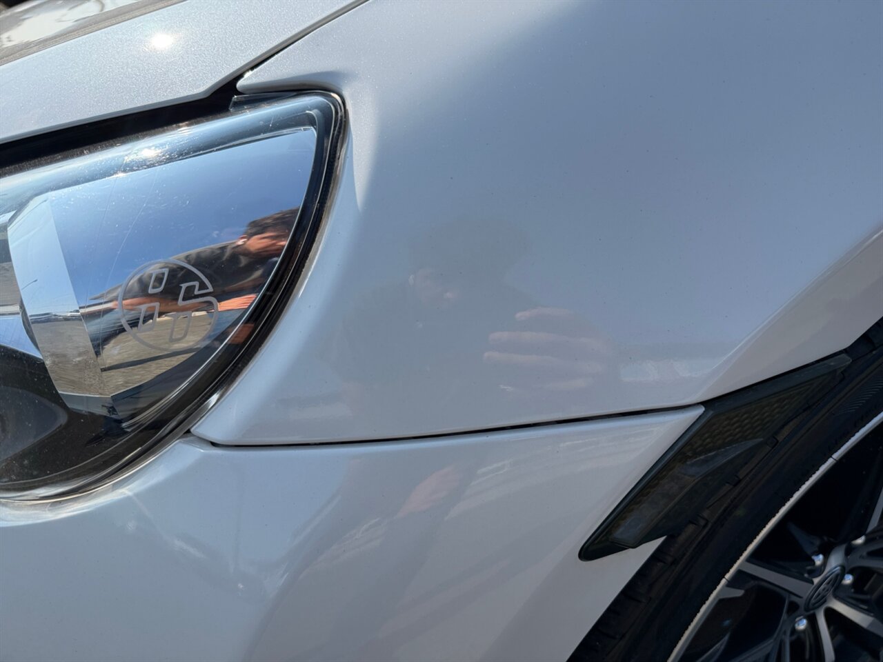 2017 Toyota 86 Base in White — thumbnail 18 of 21