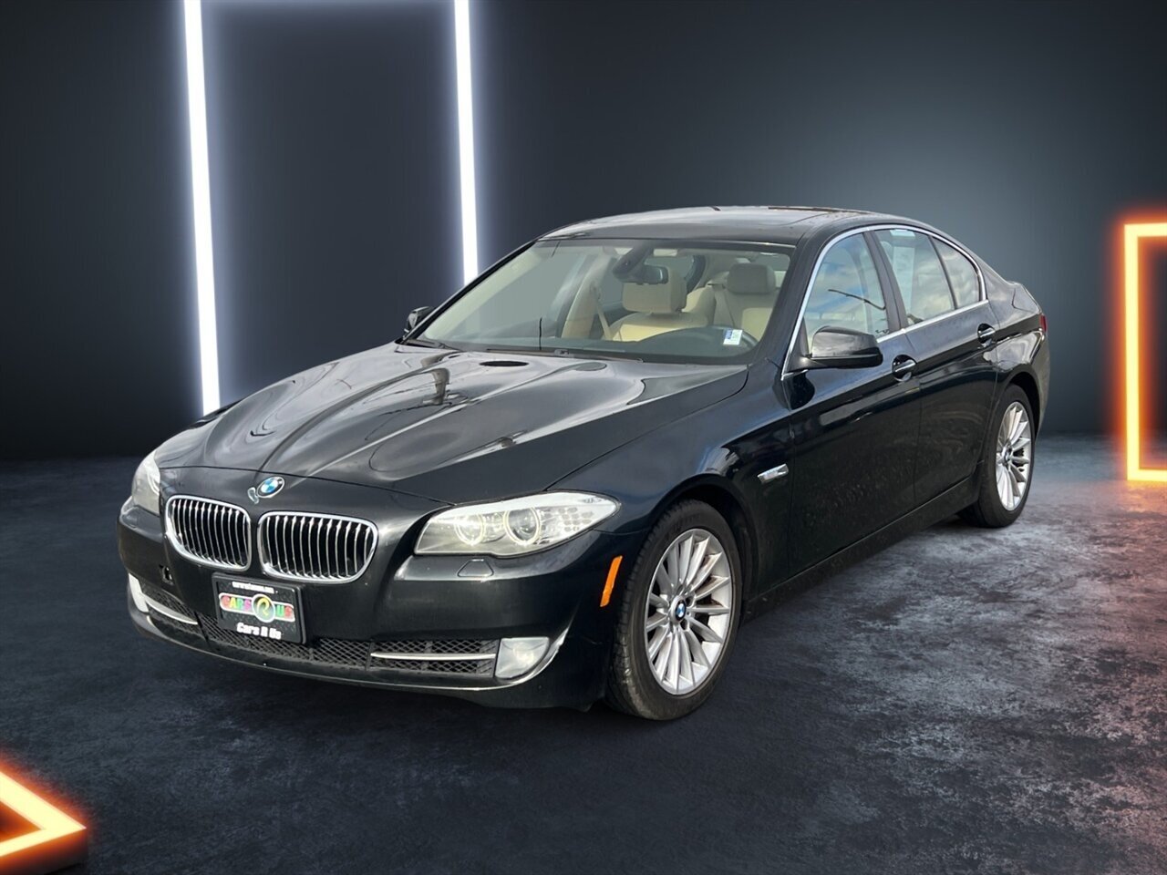 2011 BMW 5 Series 535i - photo 1 of 19
